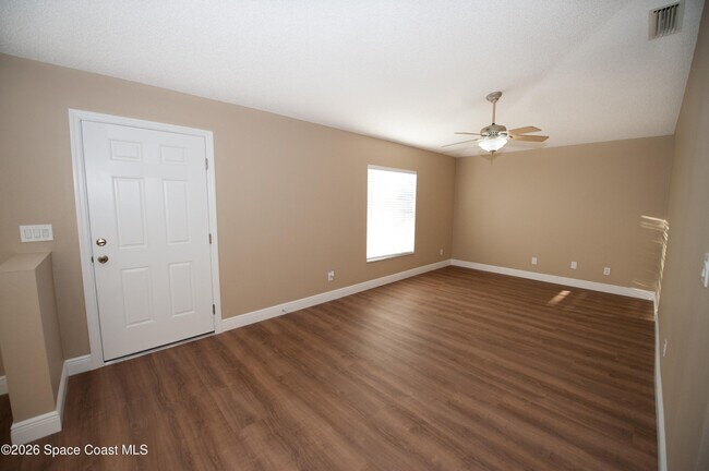 Photo - 7525 Fringe Pl