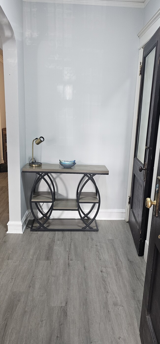 Building Photo - 7712 S Carpenter St Unit #1