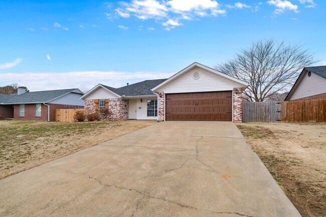 Photo - Modern 3-Bedroom Home with Open Kitchen & Fenced Yard