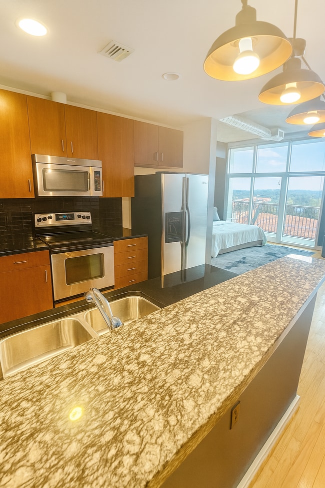 Photo - 943 Peachtree St NE Unit 914