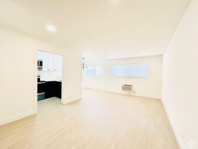 Building Photo - jas355 Unit 56-8 Rental