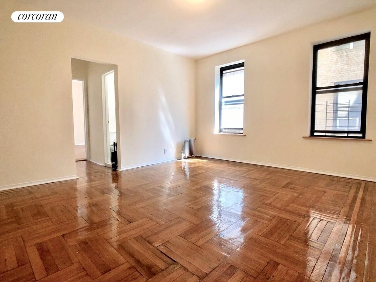 Photo - 560 Isham St Apartamento