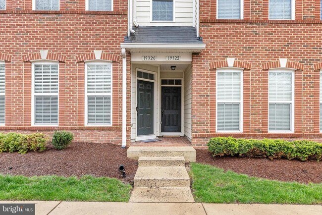 Photo - 19320 Diamond Lake Dr Townhome