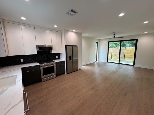 Photo - 3510 Lyons Rd
