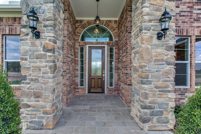 Photo - 76 Palmero Way