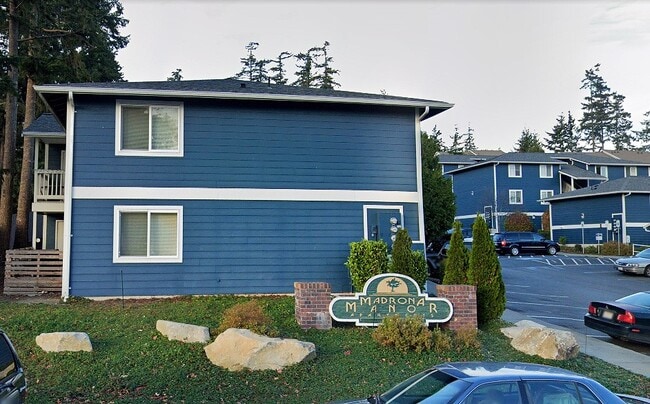 Building Photo - 890 SW Kimball Dr