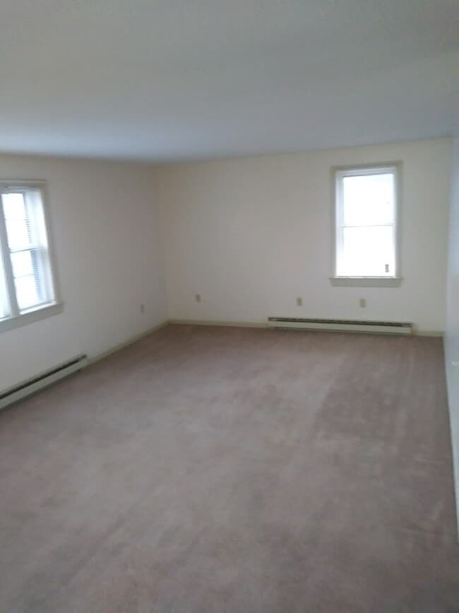 Photo - 70 Center St