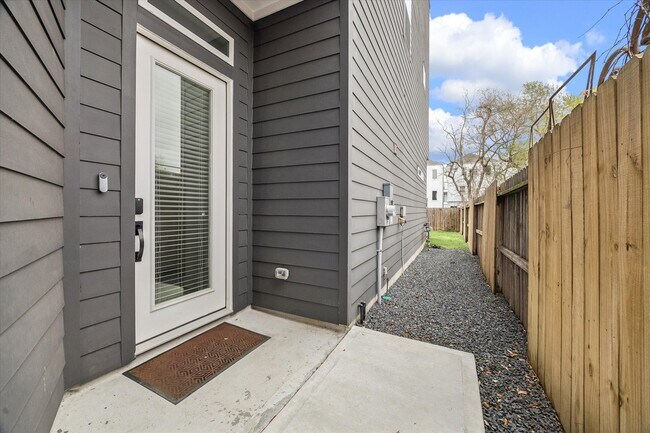 Photo - 5318 Wunder Ln