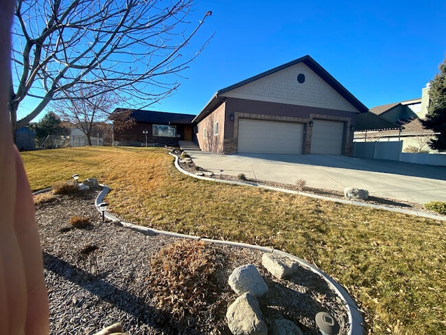 Photo - 11526 Equestrian Dr House