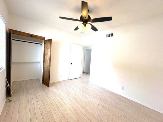 Photo - 203 E 53rd St Unit #3