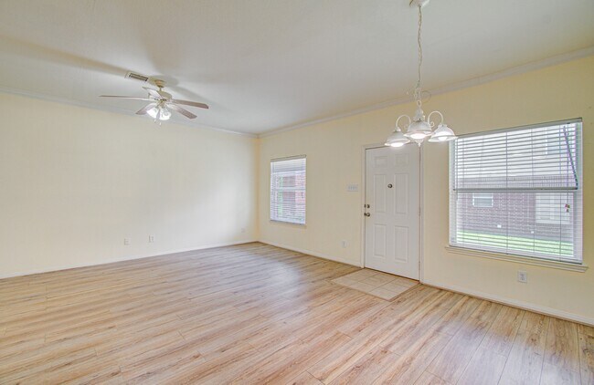 Photo - 3815 Shire Valley Dr