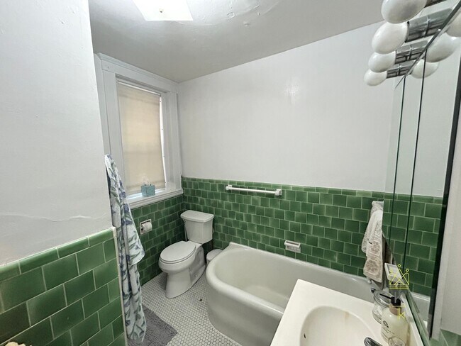 Photo - 42 Longwood Ave Unit 4