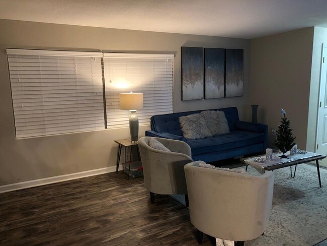 Photo - 5516 Sedgefield St