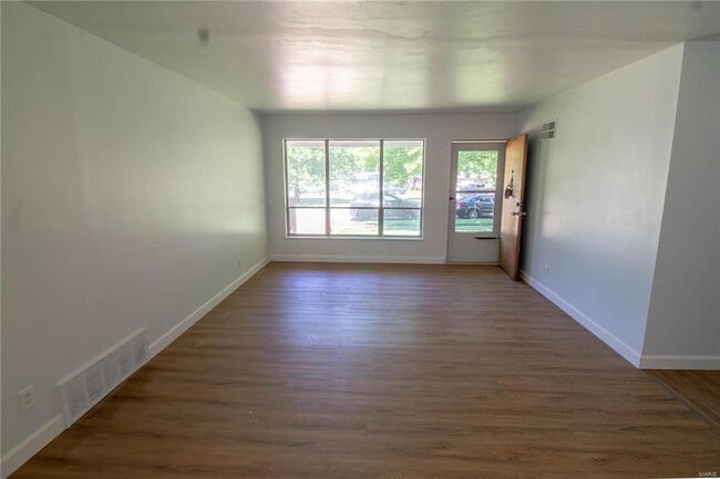 Photo - Move-in Ready!