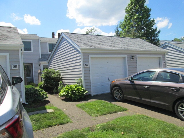 DET GARAGE - 430 Thoreau St Unit 430 THOREAU ROAD
