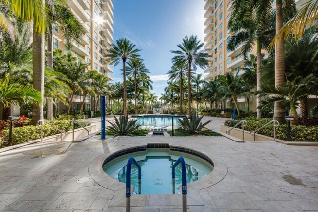 700 E Boynton Beach Blvd Unit 405