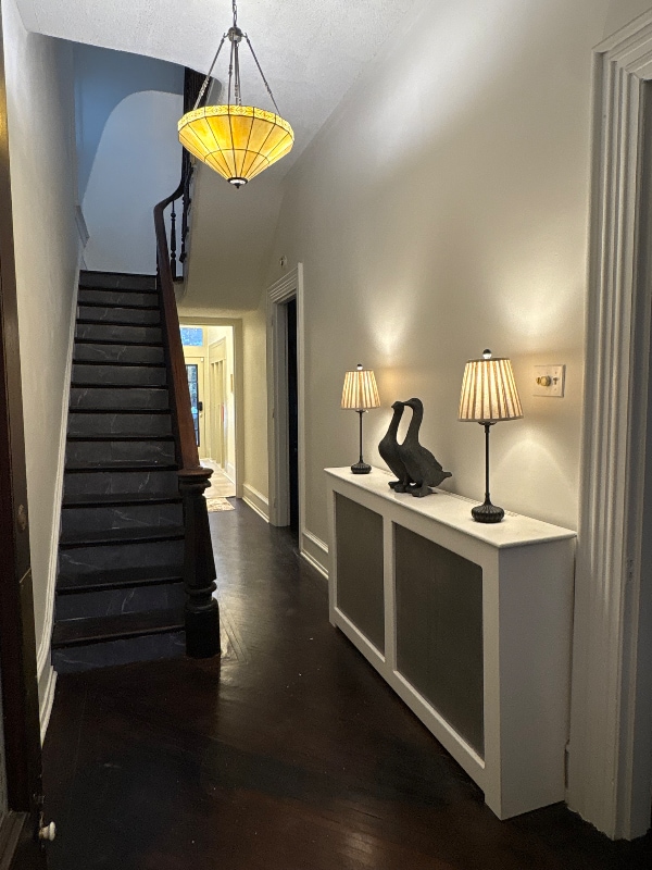 Photo - 615 W Market St