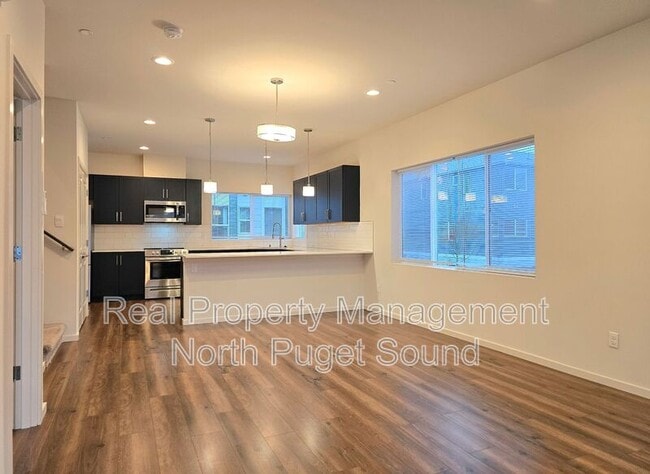 Photo - 17417 W Main St