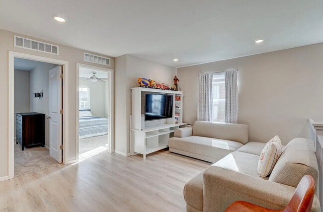 Photo - 2873 Merry Rest Way Unit ID1045091P