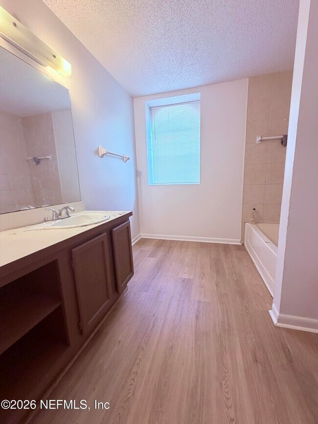 Photo - 8742 Pinevalley Ln