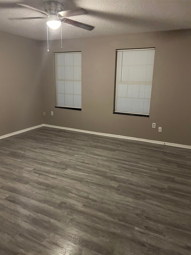 Photo - 3635 Chesterwood Dr Unit 75