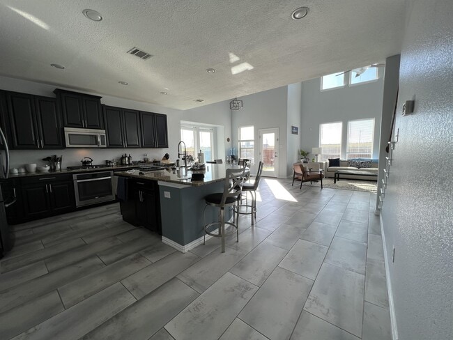 Photo - 200 Hot Spring Valley