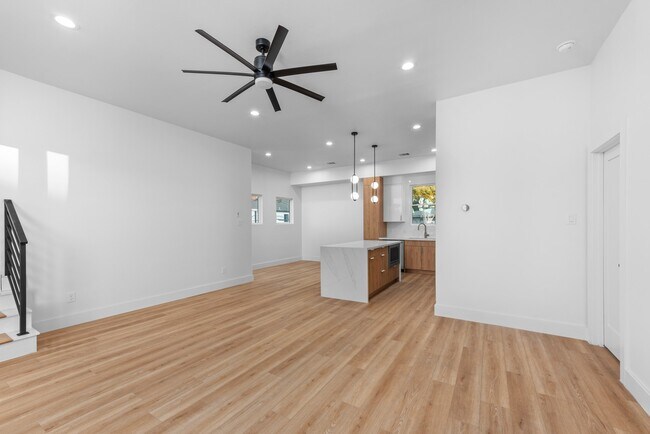 Photo - 2314 Barbee St