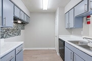 2 habitaciones, 1 baño, 797 pies cuadrados, cocina