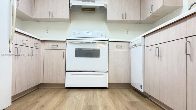 Photo - 50 Menores Ave Unit 807