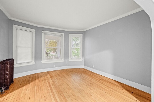 Photo - Bartlett Lower