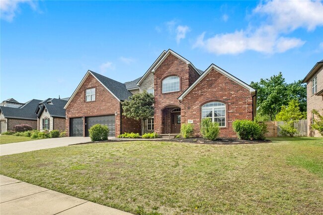 3907 NE Cadbury Ave