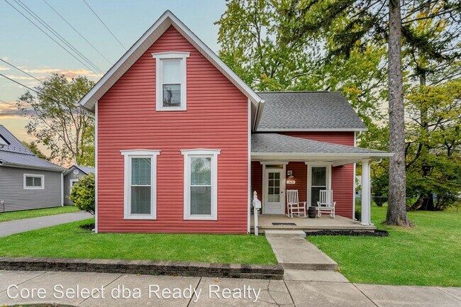 3 br, 2 bath House - 349 S Chillicothe St - 3 br, 2 bath House - 349 S Chillicothe St