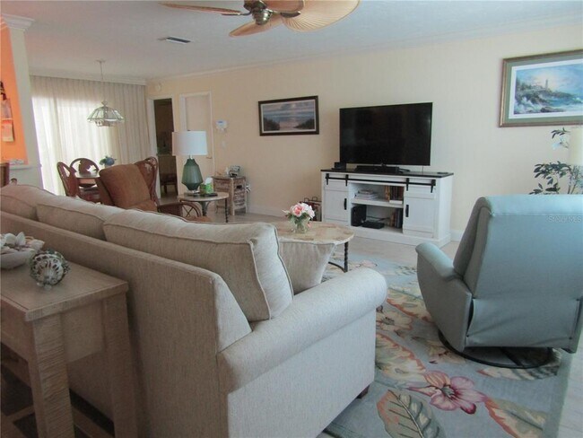 Photo - 4700 Greencroft Rd