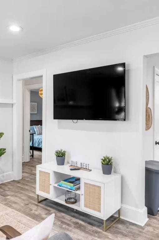 Photo - 5053 Walker St