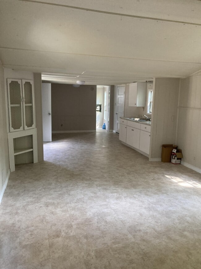 321 W Austin Ave Unit M