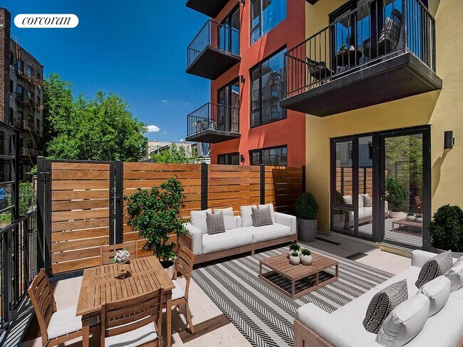 Photo - 1323 Chisholm St Condo
