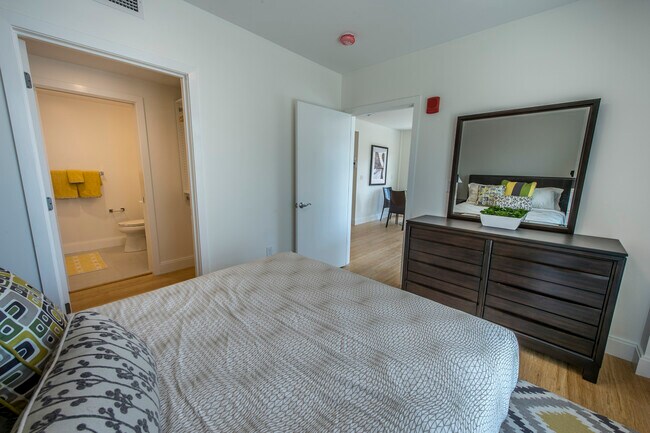 64 Ashford St Unidad 605K