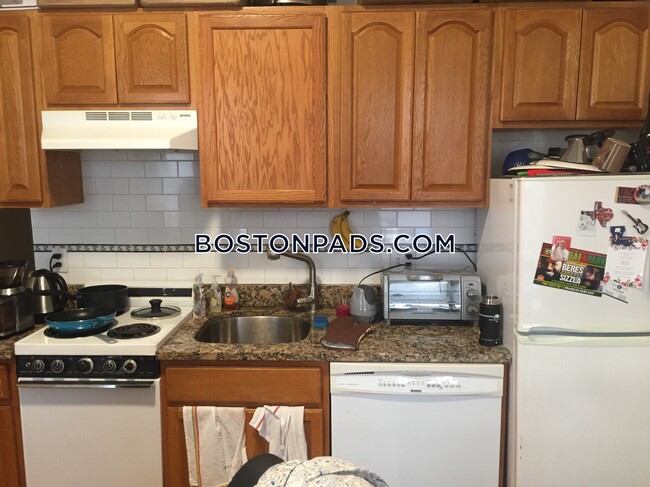 Photo - 311 Huntington Ave Apartment Unit 4A