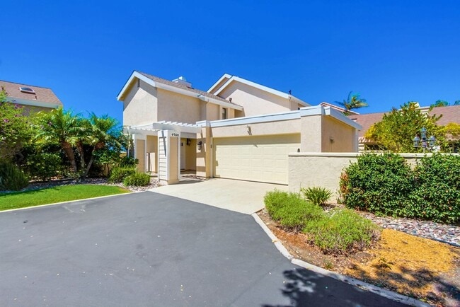 Building Photo - Fantastic ocean views in this spectacular ... Rental