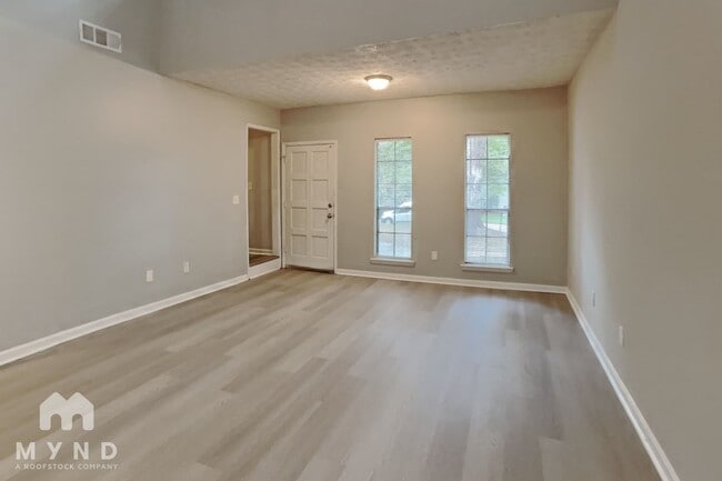 3047 Brook Hollow Dr