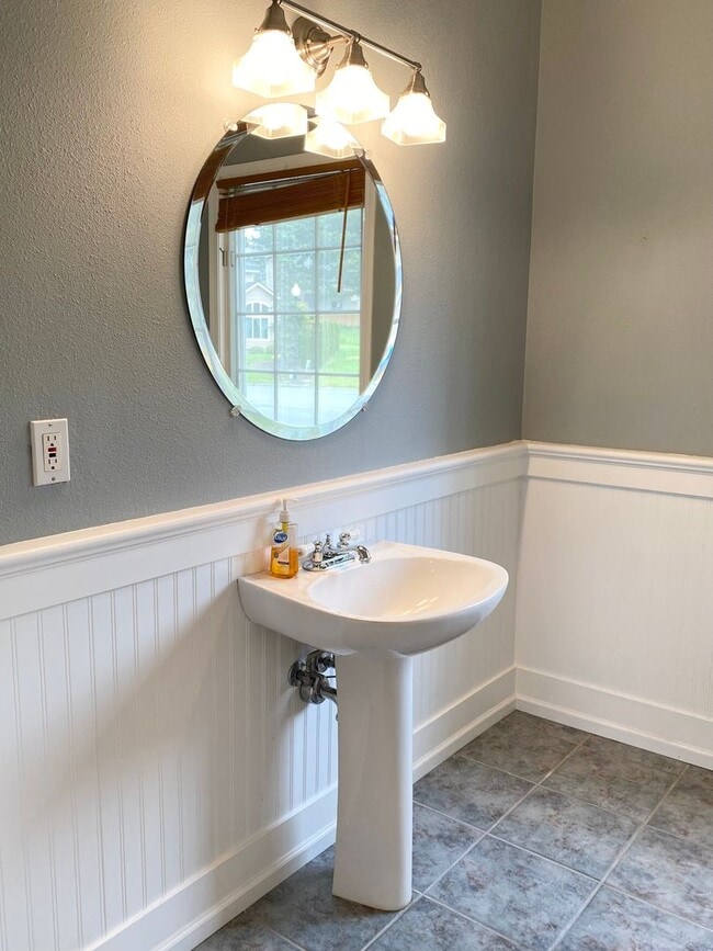 Photo - Beautiful custom home in Lakeshore Estates