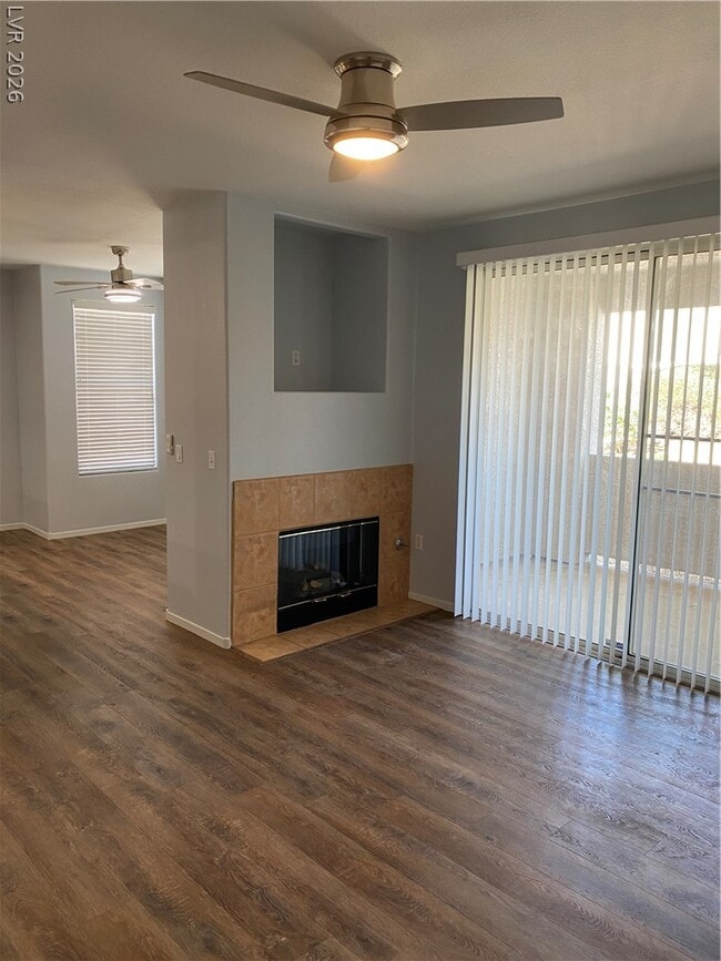 2325 Windmill Pkwy Unidad 1313