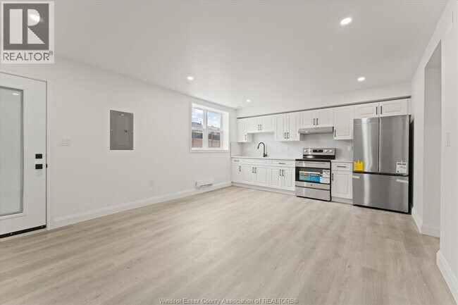 Photo - 702 Pierre Ave Unit 4