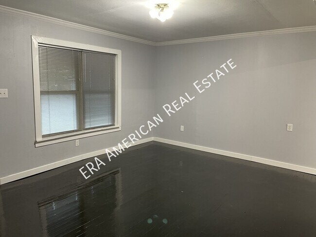 Photo - 401 S Booker St