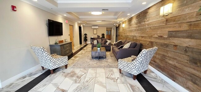 Photo - 235 Ridge Rd Unit 1G