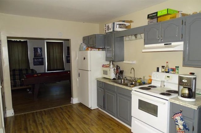 Photo - 11 W 3rd St Unit 2
