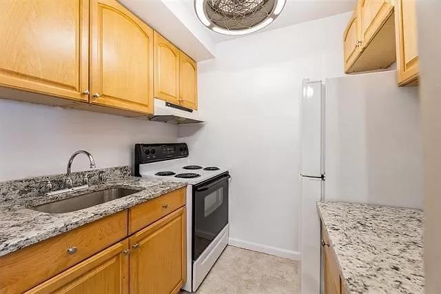 Photo - 40 Ellington St