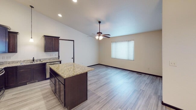Photo - 2 bed town home!