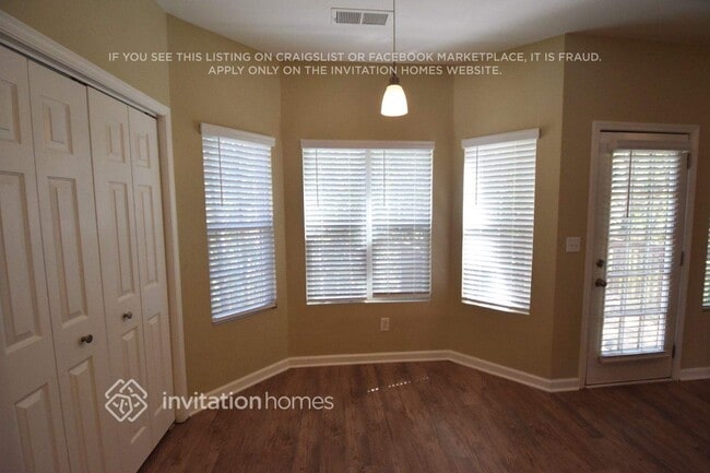 Photo - 462 Boxelder Rd