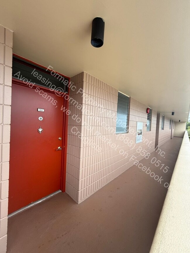 Photo - Pet-Friendly 2-Bedroom (or 1 Bedroom + Home Office) Apartment with In-Unit Laundry, Pool & Covere... Unit 214